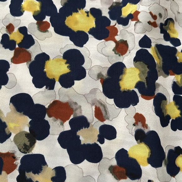 Floral print blouse from the Cabi collection, Size L - Picture 4 of 4